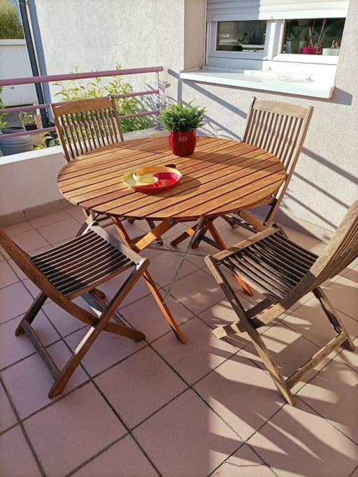 ブリュマトStrasbourg 3 Pieces Avec Jardinアパートメント エクステリア 写真